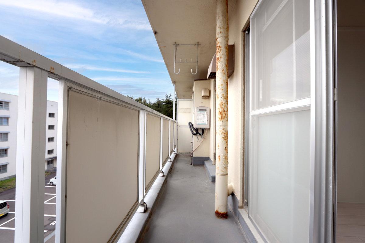 バルコニー　※写真は同タイプの物件です。