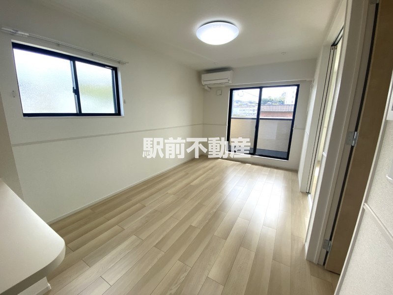 居室・リビング　別建物同間取り