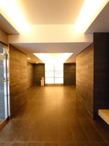 ロビー　代官山ＢＬＥＳＳ鉢山