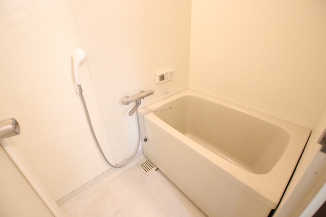 バス・シャワールーム　※別室の参考写真の為、現況優先です。