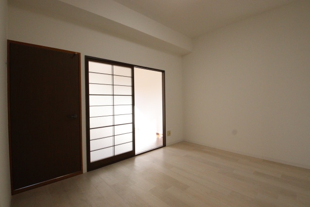 居室・リビング　※別室の参考写真の為、現況優先です。