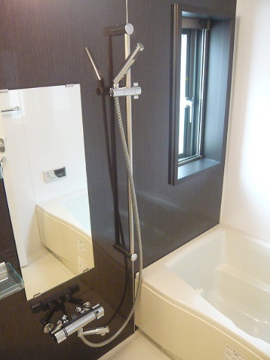 バス・シャワールーム　同マンション別部屋