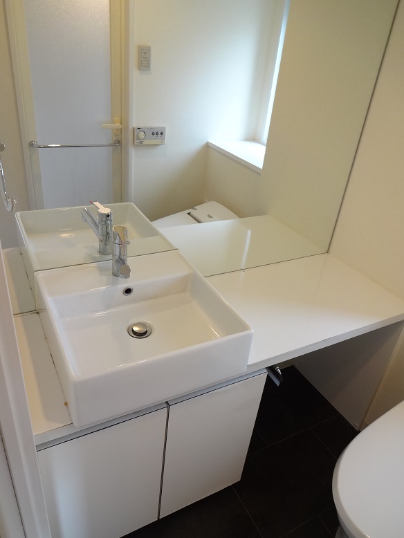 洗面設備　同マンション別部屋