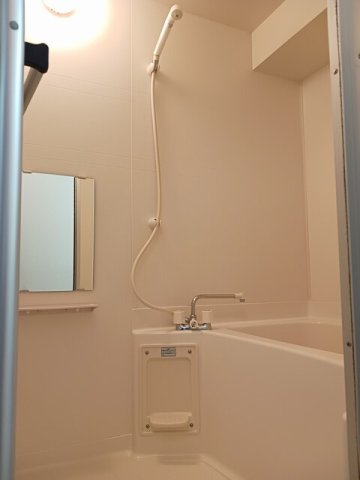 バス・シャワールーム　お風呂です