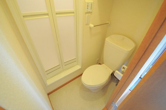 トイレ　※別部屋の写真です