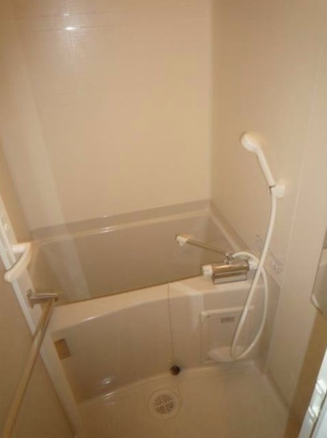 バス・シャワールーム　バスルーム