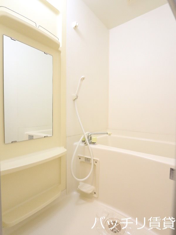 バス・シャワールーム　※同型タイプ写真の為、現状優先。初期費用分割可能