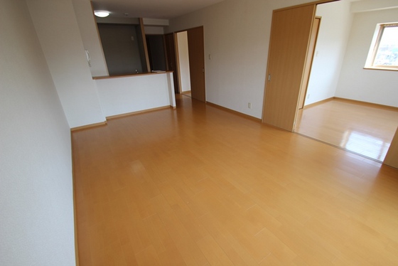 居室・リビング　別号室の写真となります。