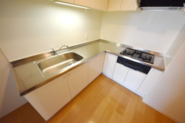 キッチン　お問合せは(株)タウンハウジングレジデンス事業部　赤坂店・…