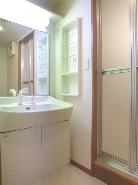 洗面設備　人気のシャンプードレッサー！