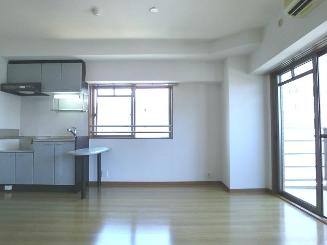 居室・リビング　８．７帖のＬＤＫ！