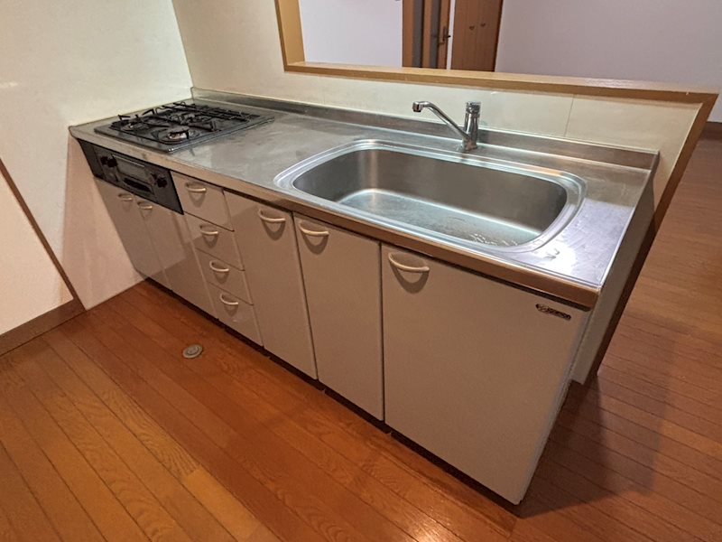 キッチン　※同タイプのお部屋の写真です。現状を優先します。