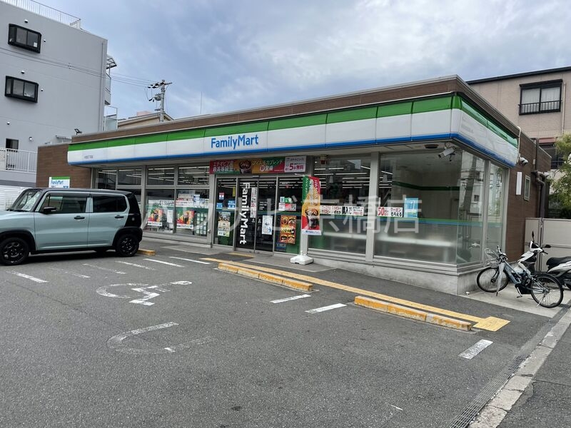コンビニ　ファミリーマート大宮五丁目店（コンビニ）まで373m