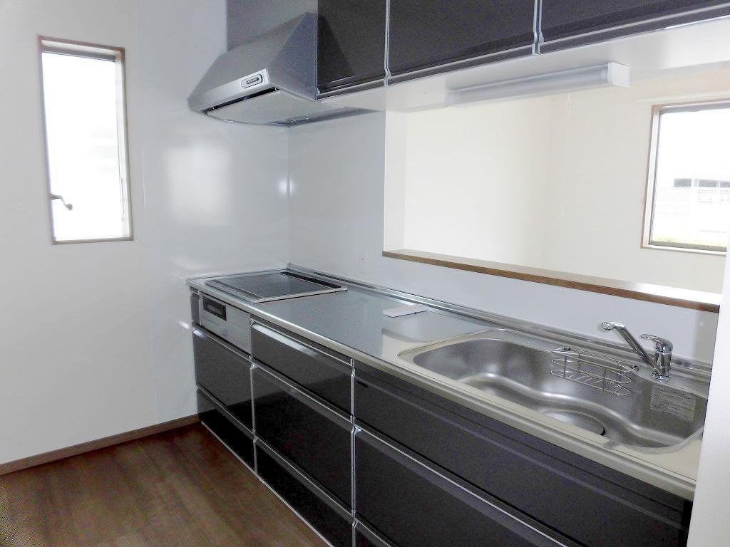 キッチン　システムキッチンを設置してます。