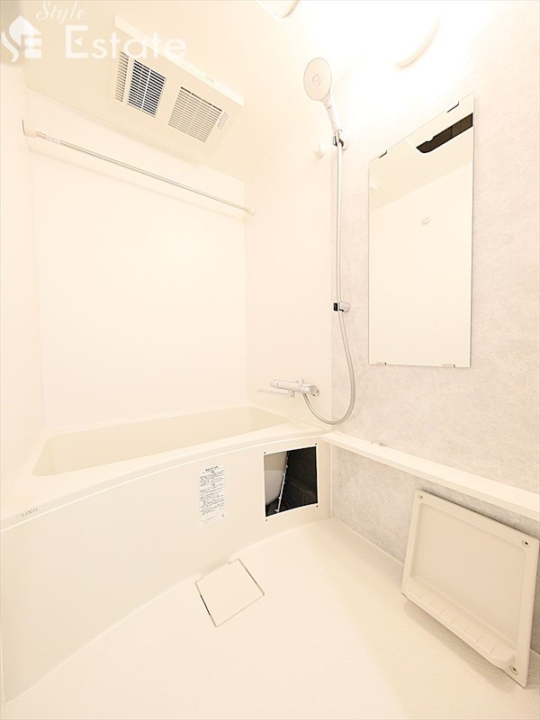 バス・シャワールーム　バスルーム