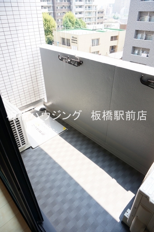 バルコニー　日当り良好