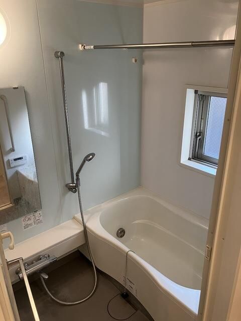 バス・シャワールーム　お風呂で日々の疲れを落としましょう