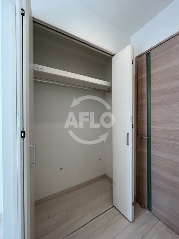 収納　スプランディッド新大阪III　クローゼット