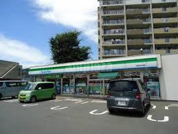 コンビニ　ファミリーマート三鷹台団地南店（コンビニ）まで479m