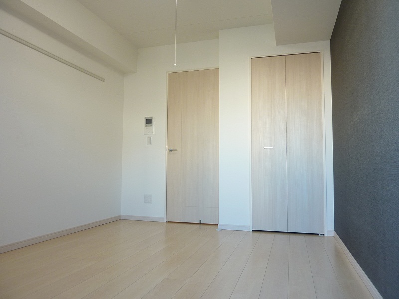 居室・リビング　※別部屋の参考写真です。