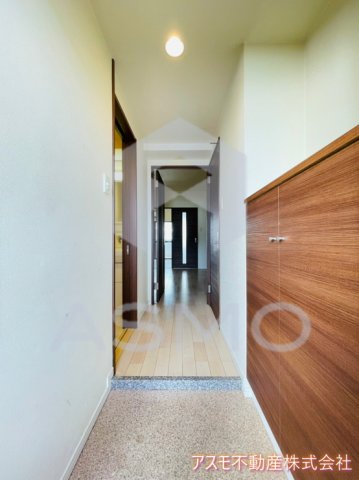 玄関　同マンション別部屋　参考写真