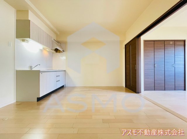 居室・リビング　同マンション別部屋　参考写真
