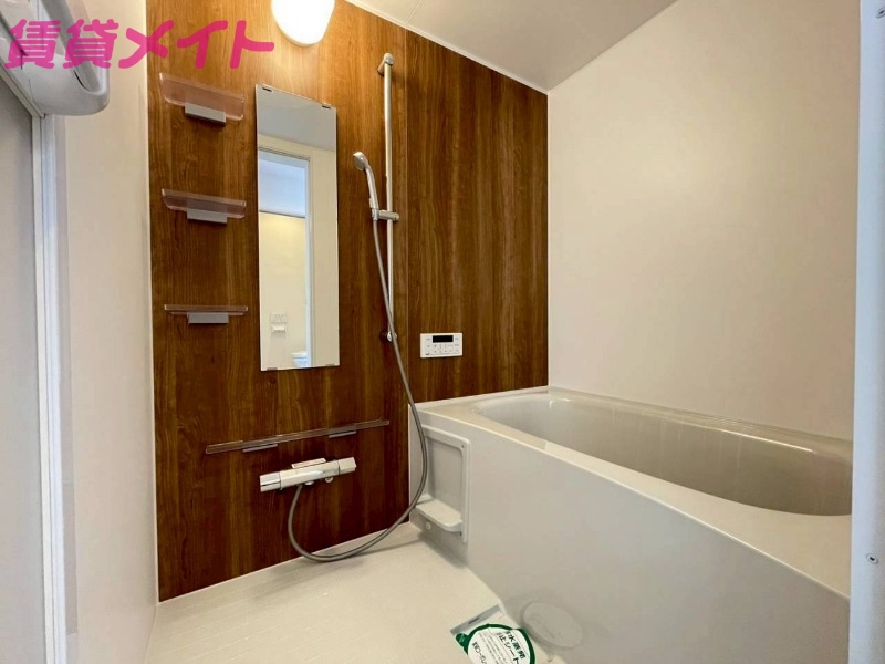 バス・シャワールーム　別部屋参考写真です