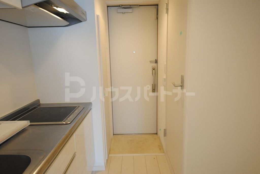 玄関　キッチン