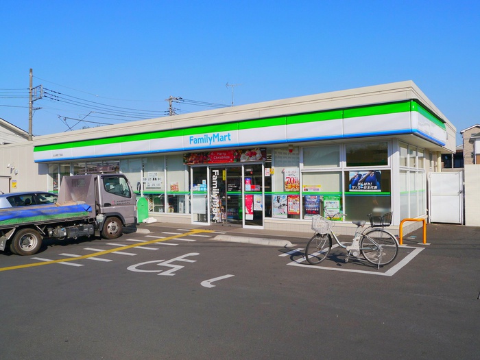コンビニ　ファミリーマート ふじみ野駅店（コンビニ）まで650m