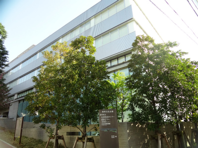 図書館　品川区立五反田図書館（図書館）まで489m