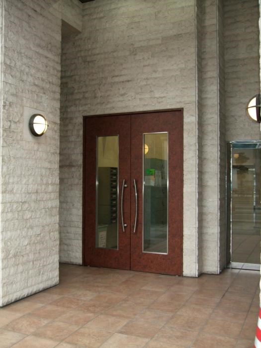 エントランス　清潔なエントランスです