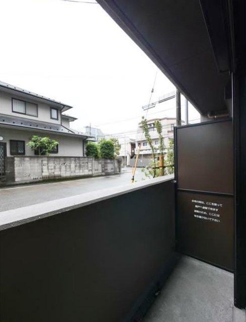 バルコニー　★１階住戸の写真です。色が異なる場合があります★