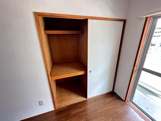 収納　※別部屋の写真です