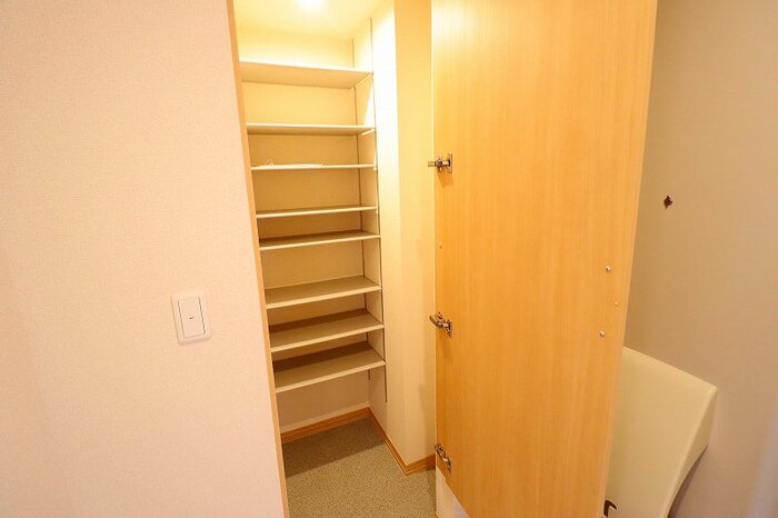 玄関　ゆったりとした玄関です