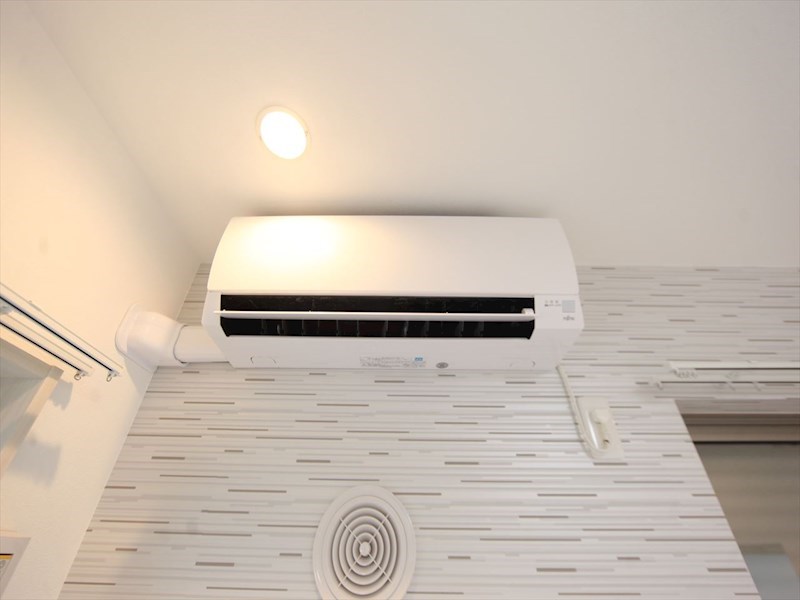 その他　エアコン完備　同仕様写真　同仕様写真