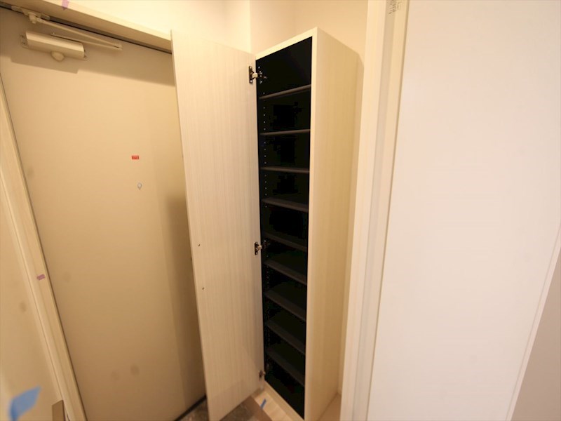 玄関　玄関　シューズボックス付（収納充実してます）同仕様写真