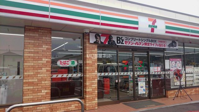 コンビニ　セブンイレブン本郷駅東店（コンビニ）まで418m