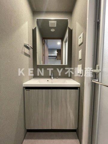 洗面設備　脱衣スペースもあります