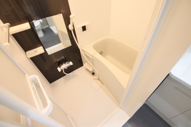 バス・シャワールーム　※別室の参考写真の為、現況優先です。