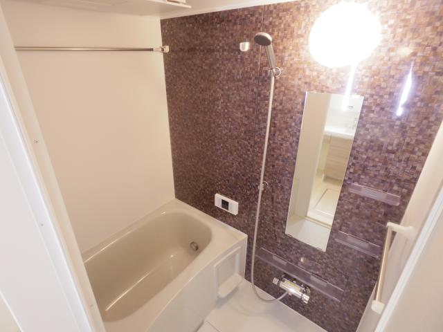 バス・シャワールーム　お風呂で日々の疲れを落としましょう