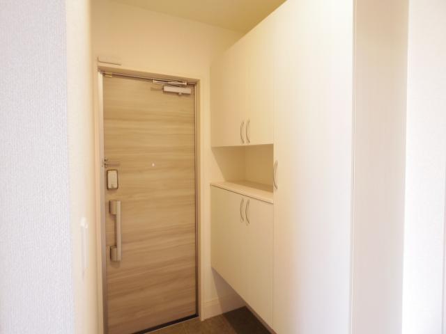 玄関　明るい玄関です