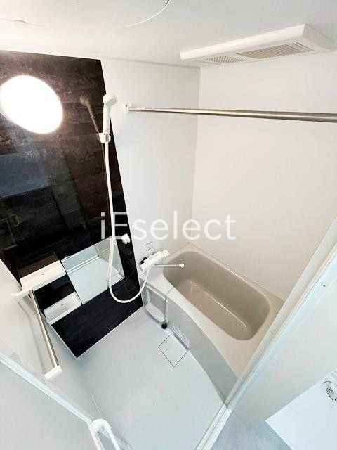 バス・シャワールーム　1日の疲れを洗い流すバスルーム