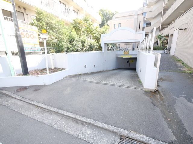 駐車場　★駐車場の様子★