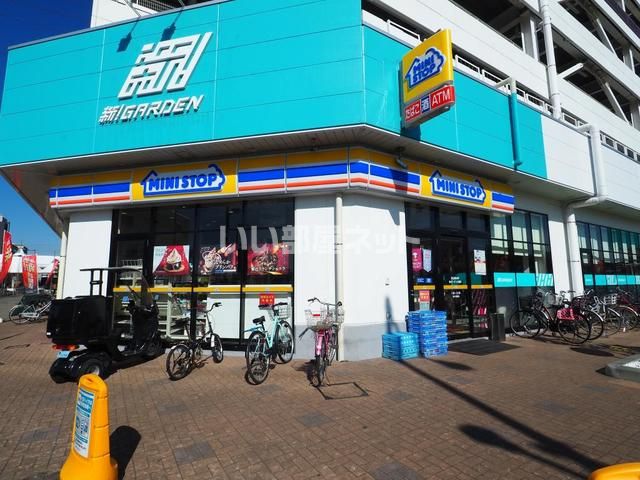 コンビニ　ミニストップ メガガーデン八潮店（コンビニ）まで288m