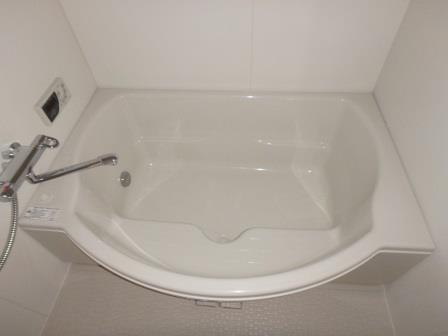 バス・シャワールーム　同じ間取りの別の部屋写真です