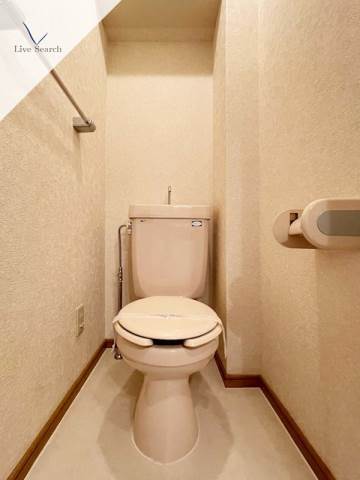 トイレ　別号室