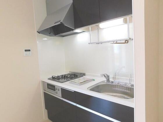 キッチン　※同一間取りの別部屋参考写真です※