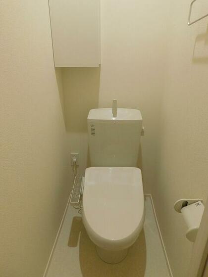 トイレ　※同一間取りの別部屋参考写真です※