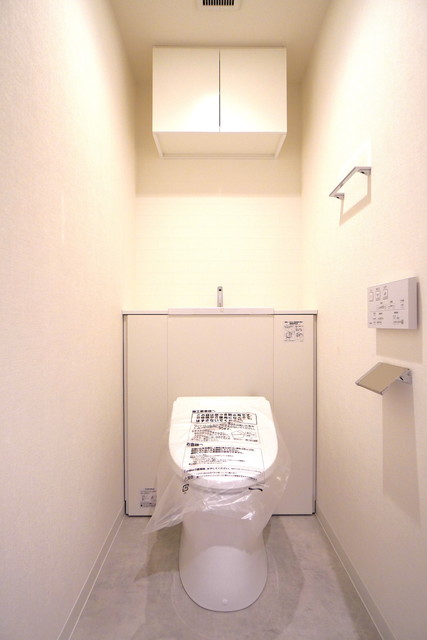 トイレ　※写真は同タイプ住戸です。