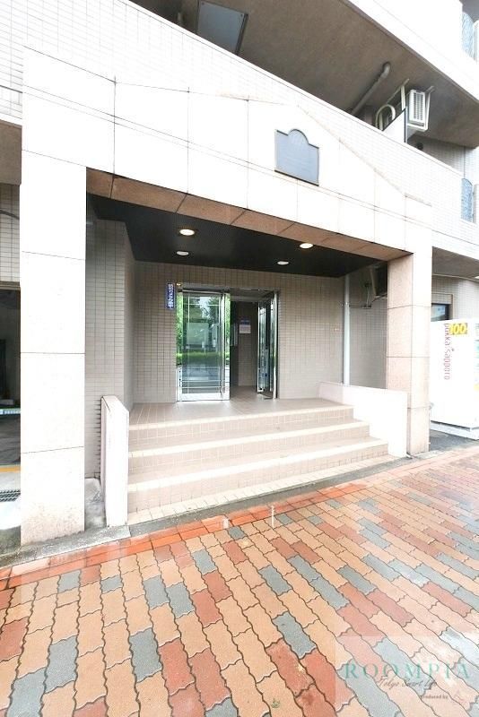 エントランス　エントランス